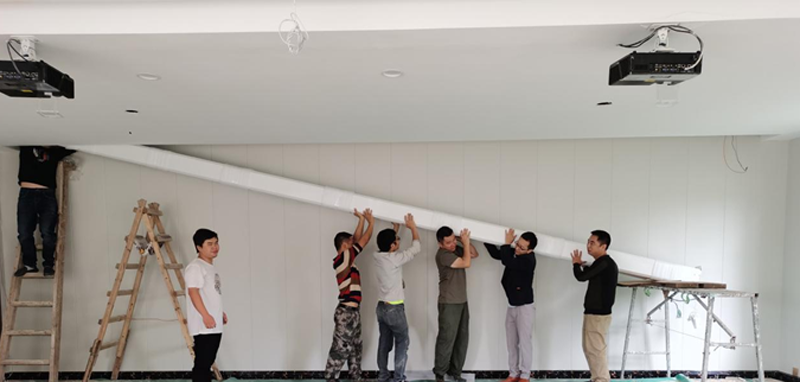 大型幕布安裝現(xiàn)場(chǎng) 大型幕布安裝現(xiàn)場(chǎng)